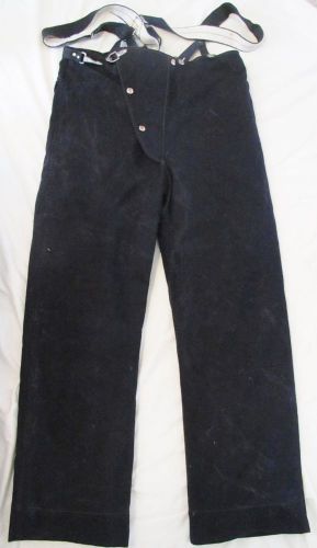 Black flame resistant firefighter&#039;s fire pants turnout gear size 34 x 31 globe for sale