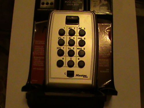 Master lock  5422d push button real estate combination key lock box quality! for sale
