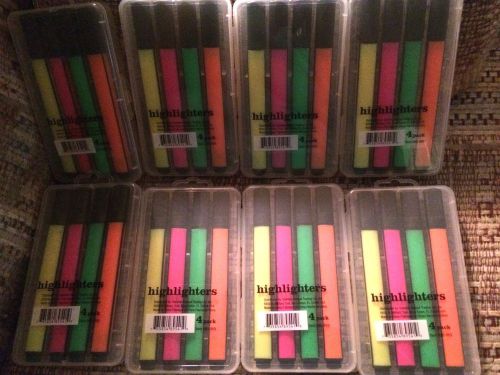 Highlighters With Carrying Case, Assorted, Pack Of 4 LOT OF 8