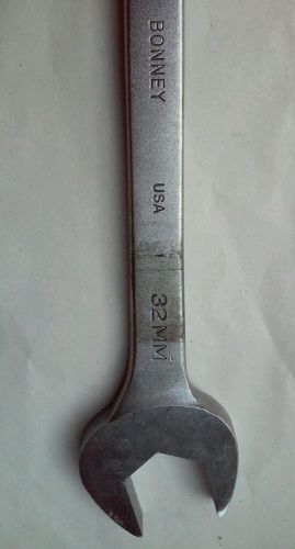 BONNEY LARGE OPEN END WRENCH 30 MM 32 MM  ME3032