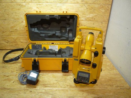 Topcon DT-30 Digital Theodolite/Transit WITH RECHARGEABLE BATTERY with case