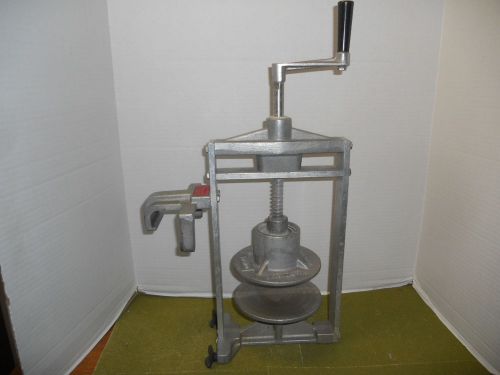 Nemco Model N55800 Commercial Tuna Press