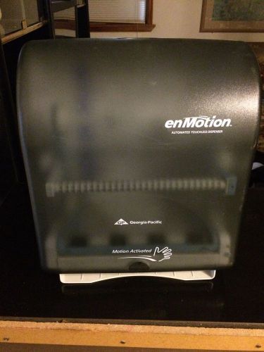 Georgia Pacific Enmotion 59462 Classic Automated Touchless Paper Towel Dispenser