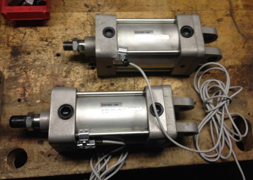 New smc ncda1b325-0300 3&#034; stroke 3-1/4&#034; bore pneumatic cylinder with sensors for sale