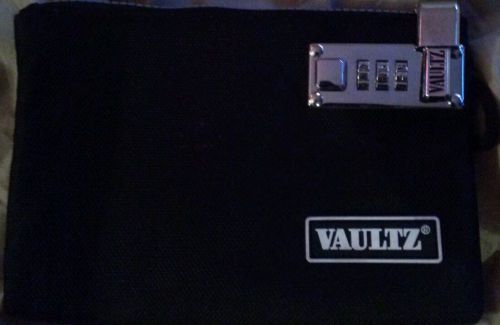 Vaultz locking pouch