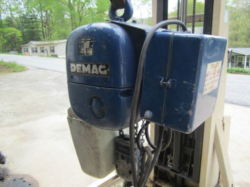 Demag 3 phase electric chain hoist 2200 lbs. capacity 1 ton +   4m lift   19 fpm for sale