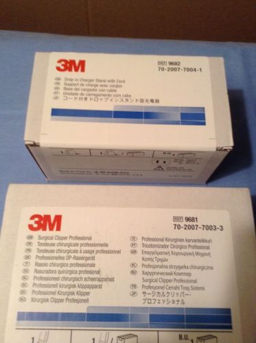 3M SURGICAL CLIPPER PROFESSIONAL REF 9681 AND DROP IN CHARGER STAND REF 9682 NEW