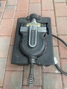 F.S.CARBON RUGGED I COMMERCIAL WAFFLE IRON  GREAT CONDITION VINTAGE CAST IRON
