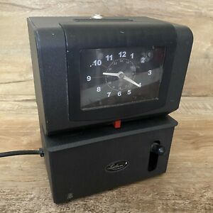 Vintage Lathem Heavy Duty Mechanical Time Clock Model 2121  -NO KEY- Works