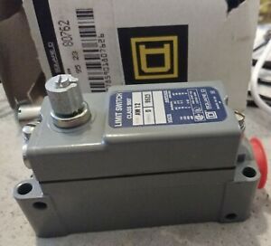 SQUARE D 9007-AW12 POSITION HEAVY DUTY LIMIT SWITCH  NIB