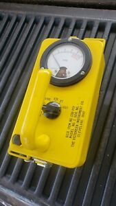 Victoreen Radiological Survey Meter CD V-717 Model 1 Geiger Counter