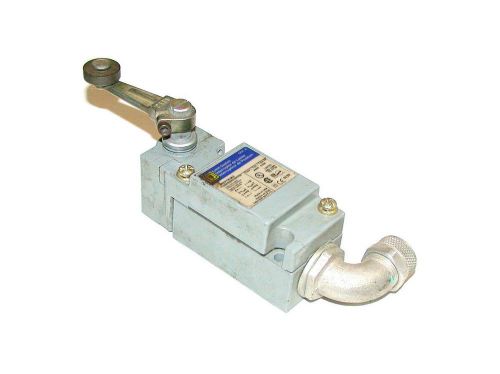 Square d oil tight limit switch  10 amp model 9007c62a2 for sale