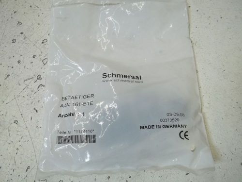 SCHMERSAL AZM 161-B1E SAFETY DOOR SWITCH *NEW IN FACTORY BAG*