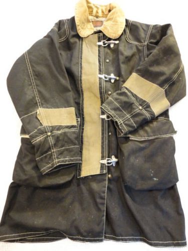 Mens Vintage MVFD Fire Department Firemans Rescue Gear Jacket Coat (Size Medium)