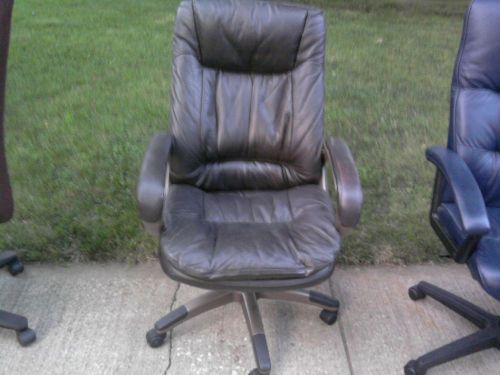 OFFICE CHAIR-BEST EVER-PICK UP ONLY-KANSAS-TAKE IT! 3