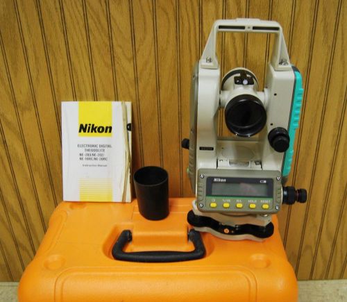 Nikon NE-202 Digital Theodolite