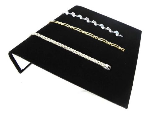 Black Velvet 10&#034;x8&#034; Bracelet Ramp Jewelry Display Stand