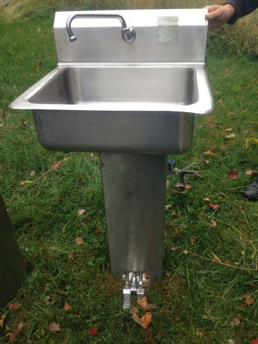 Foot Operated Stainless Steel Sink