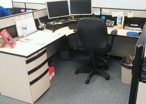 Preowned 6 x 6 Cubicle/Workstation