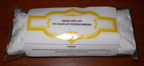 SMALL SPILL KIT TO CLEAN UP HYDROCARBONS