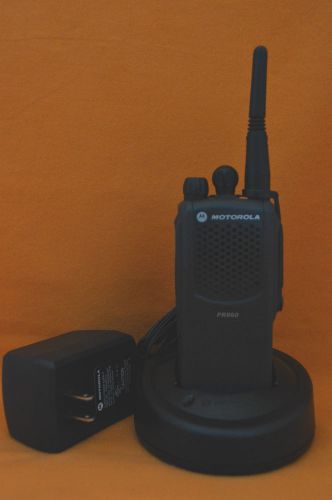 Motorola pr860, vhf 5 watt, 16 channel, aah45rdc9aa3an, 2 way radio, complete for sale