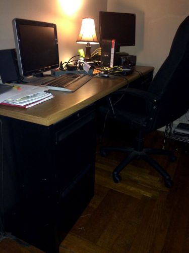 !! Office Desk Executive Oak Laminate Double Pedestal desk. 4 File Cabinets