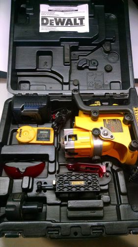 DeWalt DW073 Cordless Rotary Laser Kit w/ Case