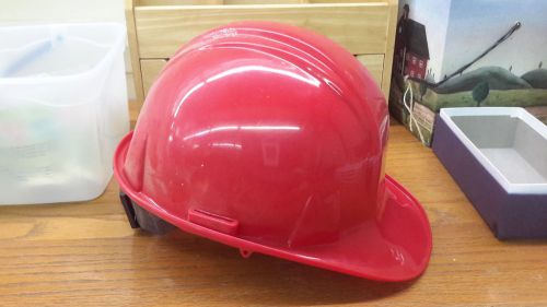 Pyramex Safety Products Red Hard Hat