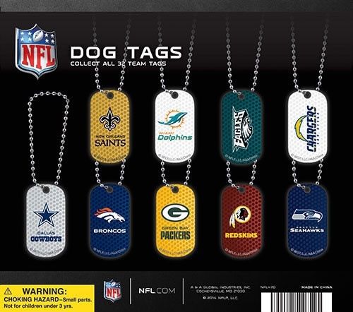 (DISPLAY) for 2&#034; NFL LICENSED COLLECTIBLE DOG TAGS OF 32 FOOTBALL TEAMS, VENDING