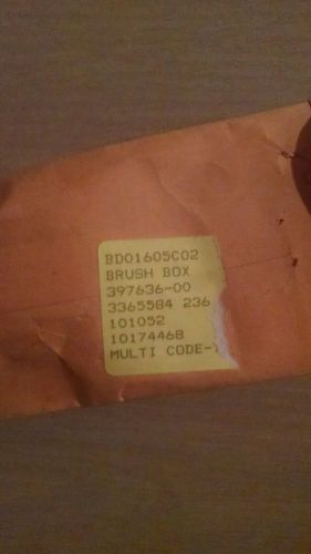 397636-00 dewalt brush box(3) fits grinders