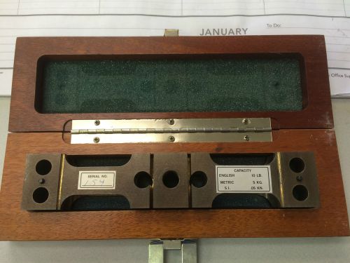 Instron 10 LB Load Beam Load Cell In Original Case