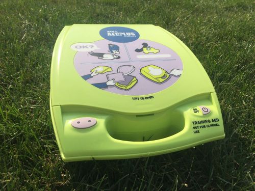 Zoll AEDPLUS Trainer2; ZOLL AED PLUS trainer2