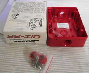 Unbranded SB-I/O Indoor/Outdoor Surface Box Accepts 1/2&#034; NPT Conduit Fittings