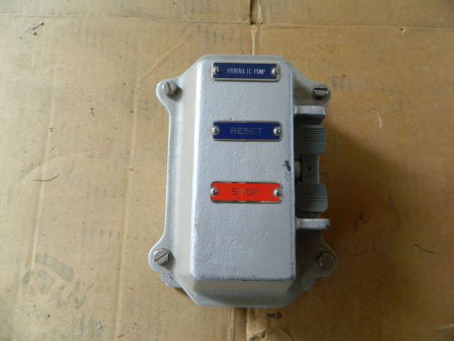 NEW SQUARE D CLASS 9001 GR-20 ON-OFF HEAVY DUTY CONTROL STATION SWITCH