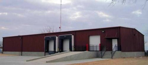 Rent/lease 7500 sqft warehouse haltom city fort worth tx  call (469) 507-9383 for sale