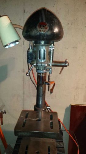 Vintage Delta / Milwaukee Drill Press DP-220