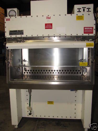 Baker 6&#039; bio guard flow hood model b40-112 for sale