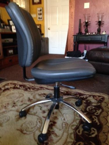 OFFICE CHAIR-USED GRAY