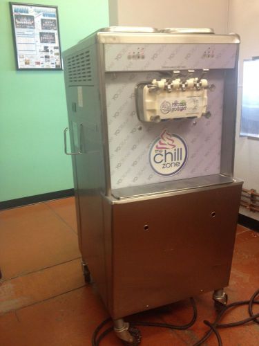 Taylor 754 Soft Serve Frozen Yogurt Ice Cream Machine Three Phase Water