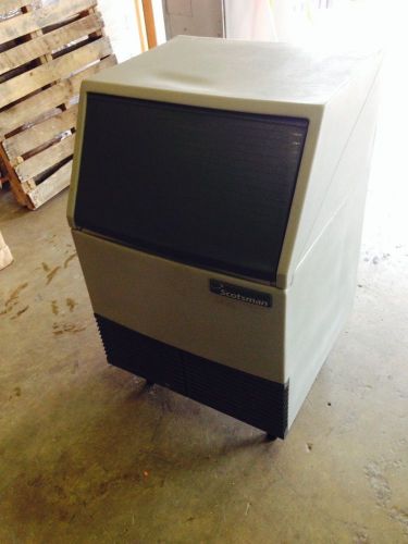 Used Scotsman Ice Machine w/ Bin, 400 lb Flake Ice &amp; 80 lb Built in Storage Bin