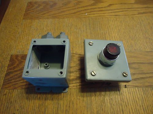 Hammond Manufacturing Die Cast Enclosure 1435 A WITH  800T-PB16R  RED BUTTON