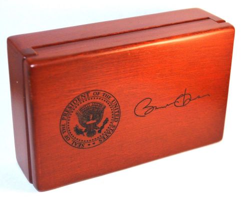 OBAMA PRESIDENTIAL SEAL DESK-TOP BUSINESS CARD HOLDER~WHITE HOUSE ISSUE~ROSEWOOD