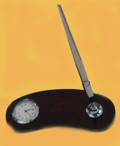 Desktop Wooden  Antique Finish Clock and Pen Holder Set
