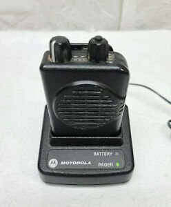MOTOROLA MINITOR V VHF 151-158 MHz 1 Channel Stored Voice Pager A03KMS9239BC