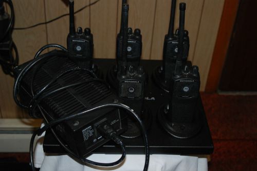Motorola PR400 VHF LOT OF 5 Portables with rack charger used