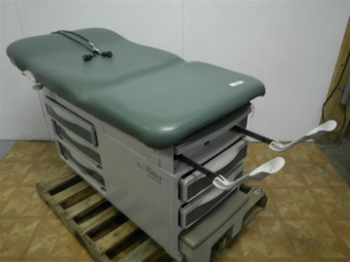 (3) Midmark 204 Full Featured Exam Table      Free shipping to Chicagoland area