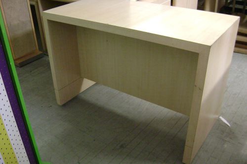 RETAIL DISPLAY TABLE OFFICE WORK TABLE MERCHANDISE DESK TABLE