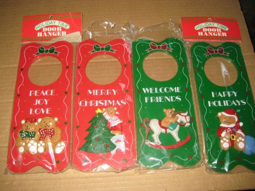 WOOD CHRISTMAS DOOR HANGER!  HOLIDAY TIME LOT OF FOUR