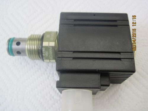 Parker S10LD solenoid with DSH101 2 way poppet valve 120V