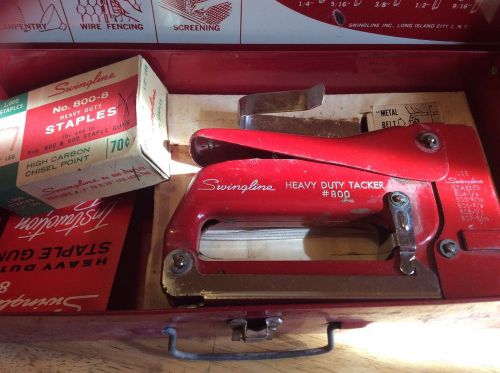 Vintage staple gun kit and staple working no staples 402 pilot